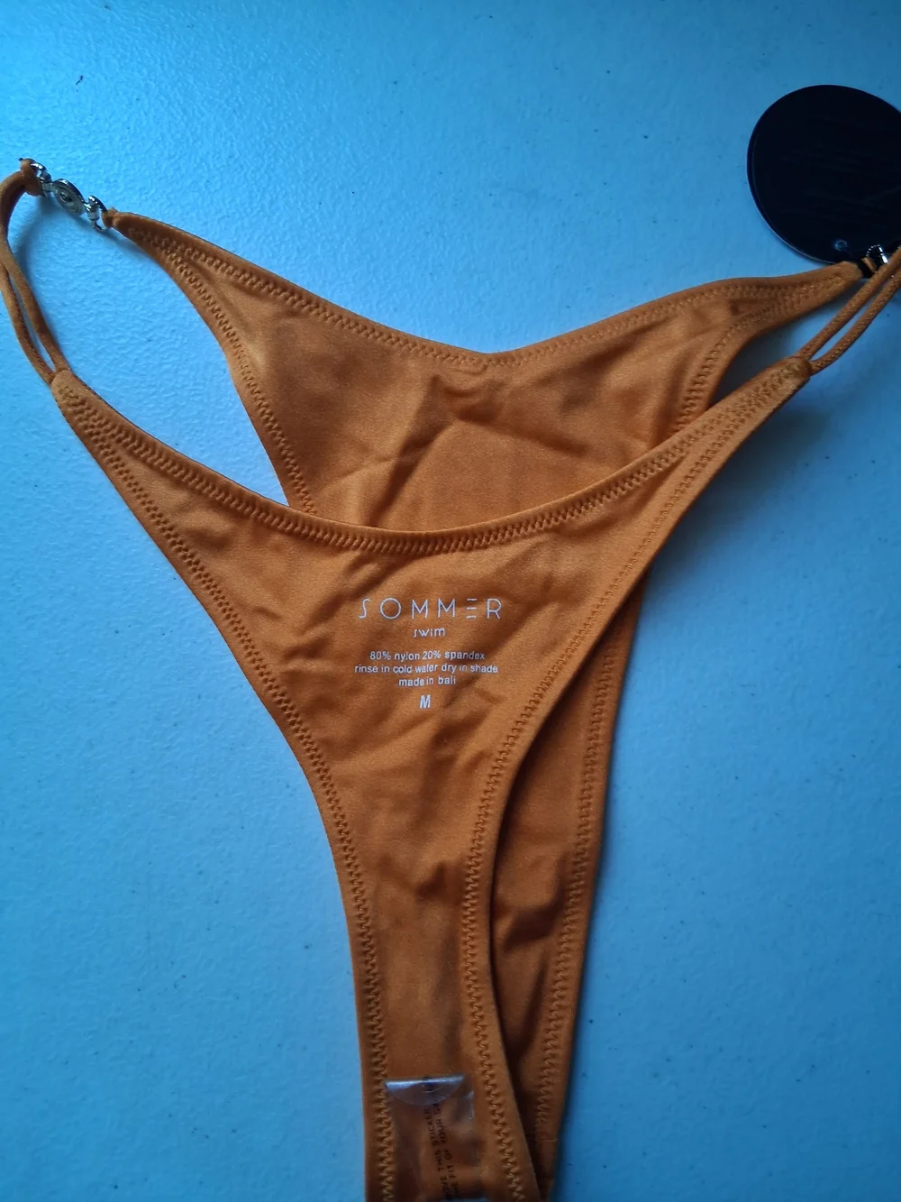 Sommer High-Cut Bikini Bottoms in Rust Orange - Picture 4 of 6